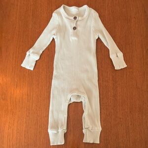 🍊5/$25 Cozy Mint Green Baby One Piece size 3-6m